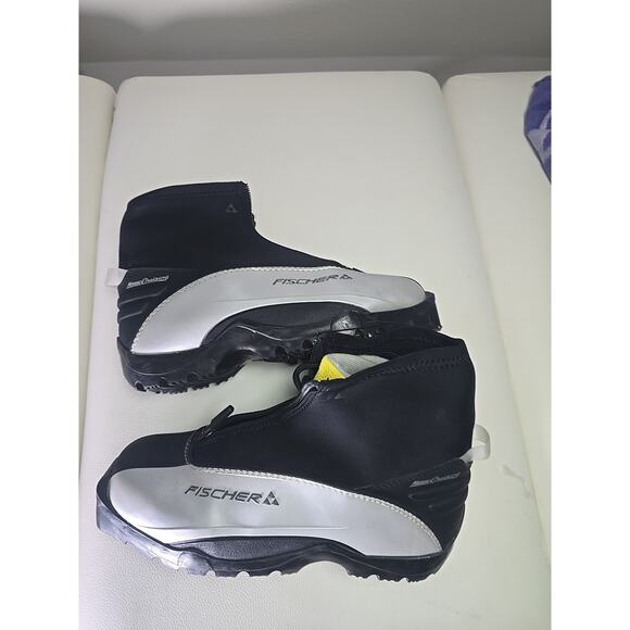 Fischer Nordic Cross Country Ski Boots Size Kids EU37 US 5 Snow Holiday Winter - Picture 5 of 9